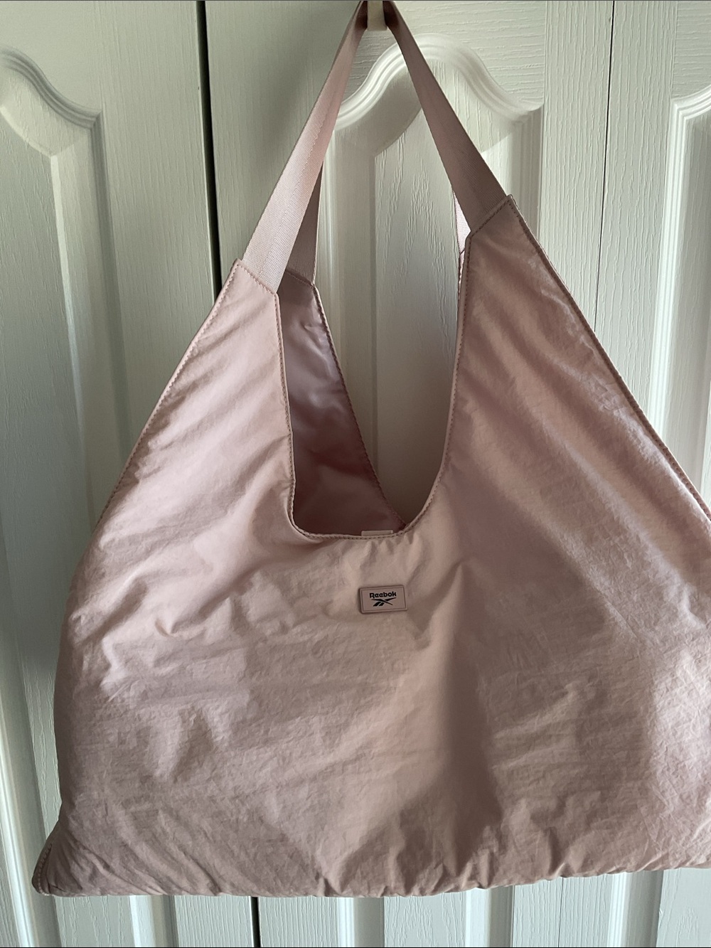 Reebok Women's Lilith Duffle Tote Pink Shoe Slot Yoga Gym Bag Yoga Mat Strap 10”